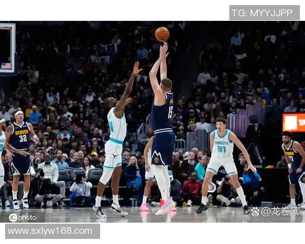 2011年NBA黄蜂与掘金激战回顾精彩瞬间与球员表现分析