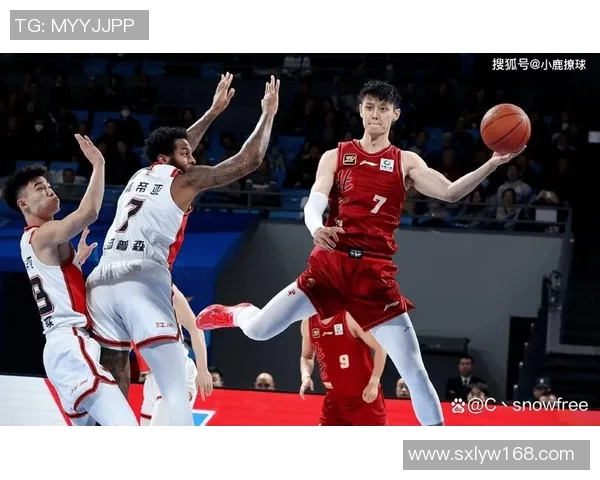 CBA直播精彩对决首钢队迎战辽宁队全力争胜展现篮球魅力 CBA直播精彩对决首钢队迎战辽宁队全力争胜展现篮球魅力