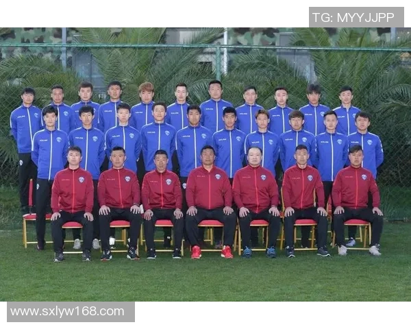 保定容大迎战陕西大秦全力争胜展现足球激情与团队精神