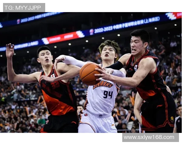 上海男篮与广州男篮激战正酣谁将赢得这场精彩对决的胜利