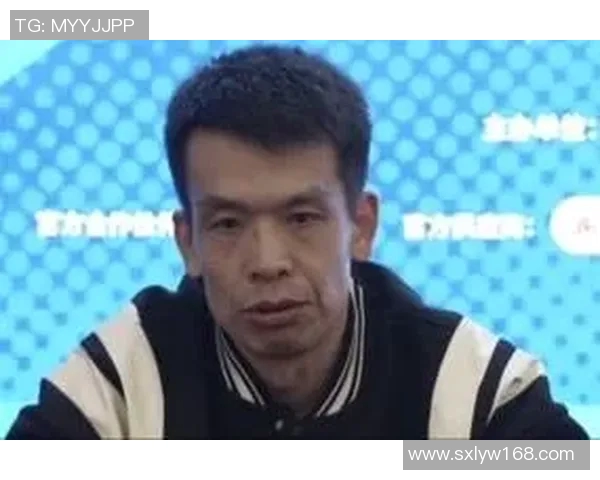 解立彬：从篮球新星到教练之路的蜕变与挑战