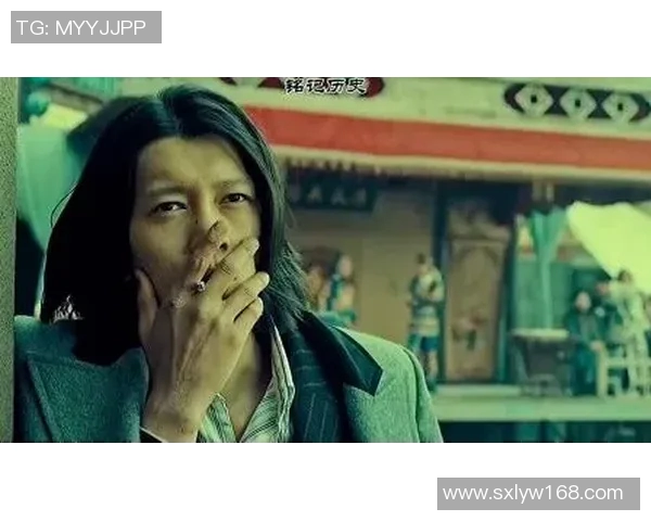 亚当斯的传奇人生与不朽成就探秘：从平凡到伟大的奋斗历程