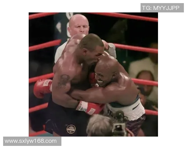 泰森与小罗伊琼斯拳击赛延期引发拳迷热议与期待